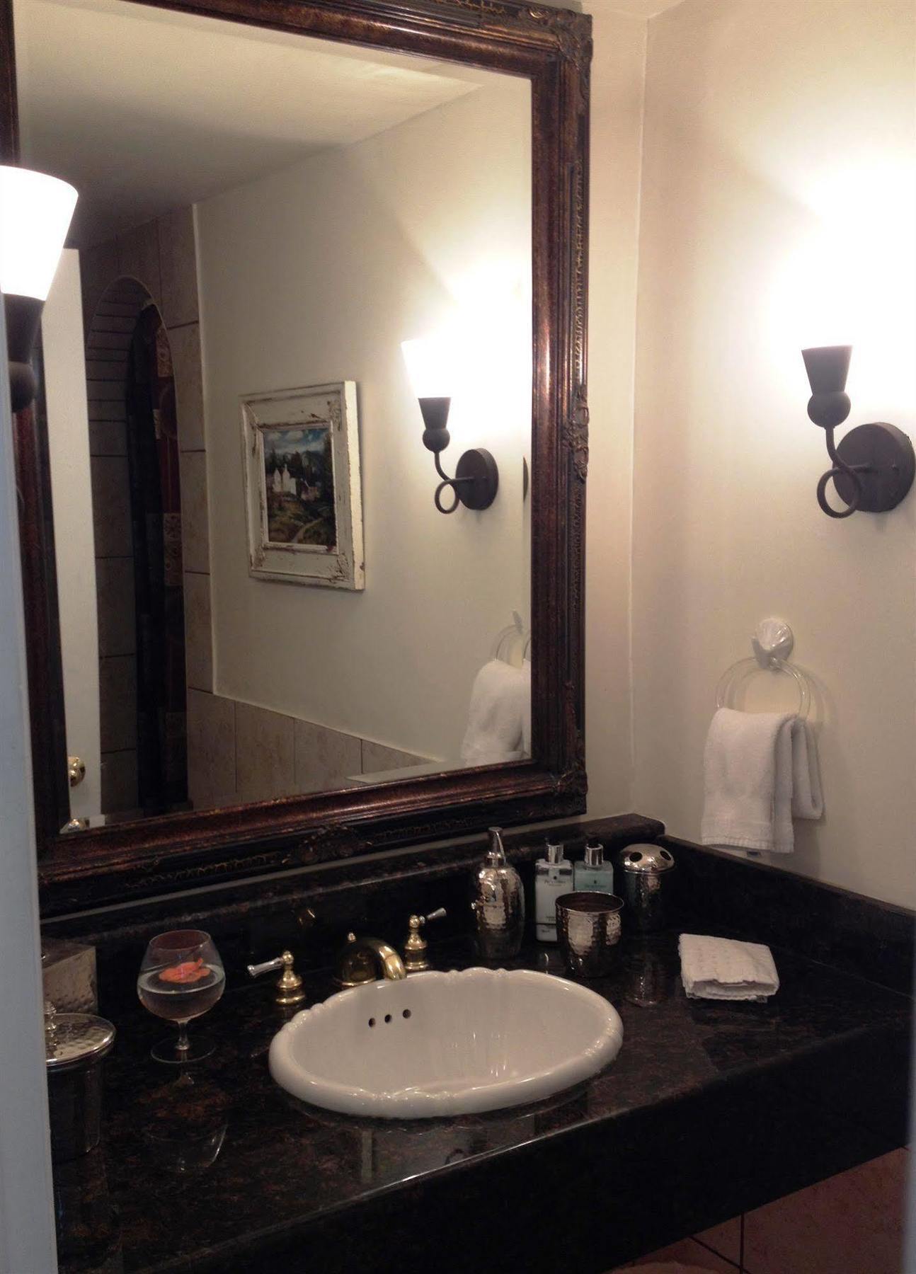 The Stone Hedge Bed And Breakfast Richmond Luaran gambar